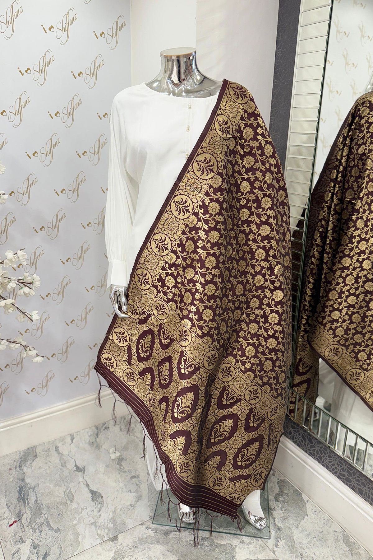 Shiffonz banarsi dupatta - Image 2