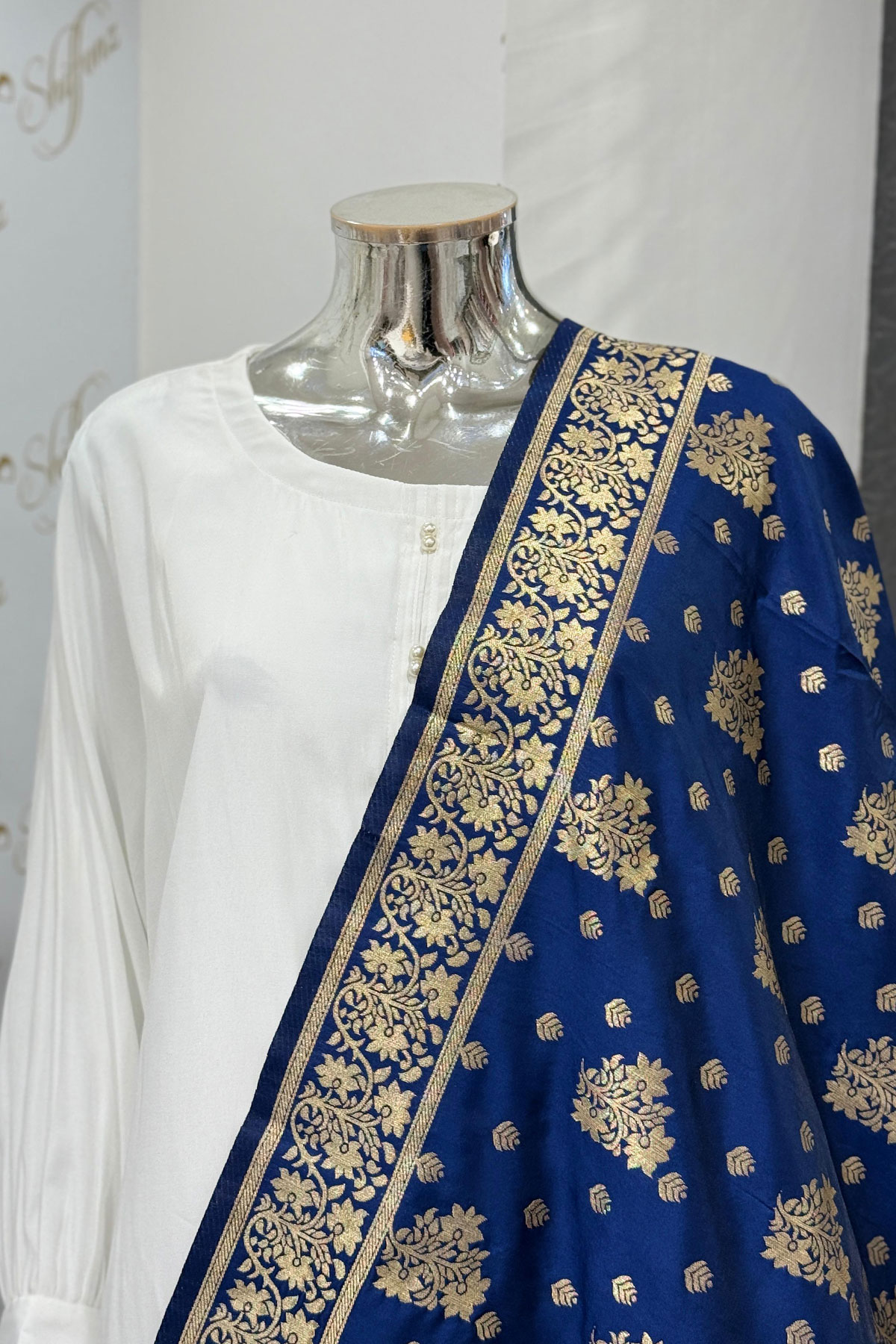 Banarsi casual printed dupatta - Image 2