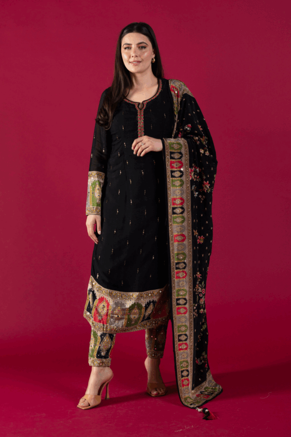 Shiffonz 3 piece embroidered elegant suit - Black, 42