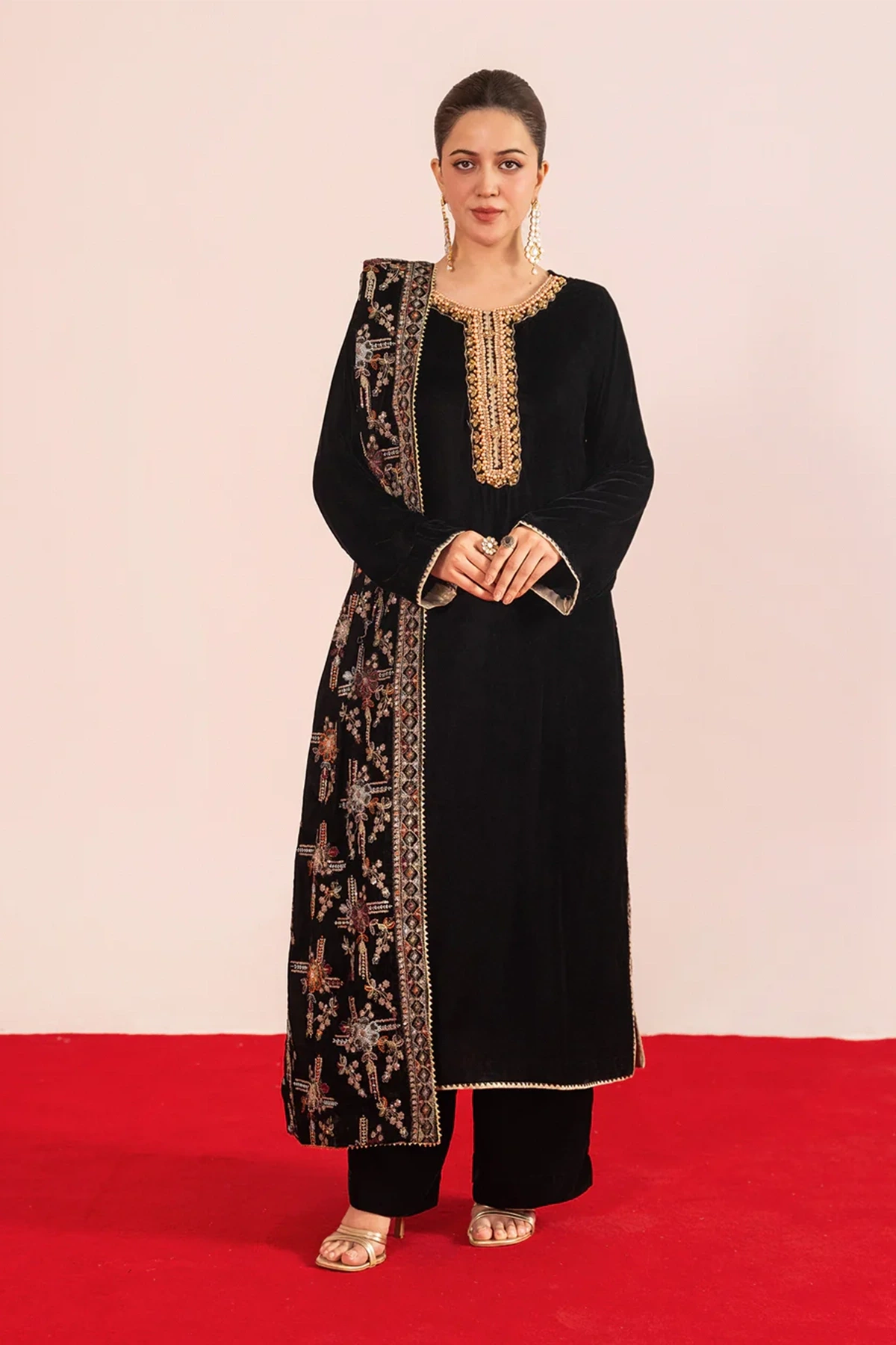 Aura premium velvet collection 3 piece suit